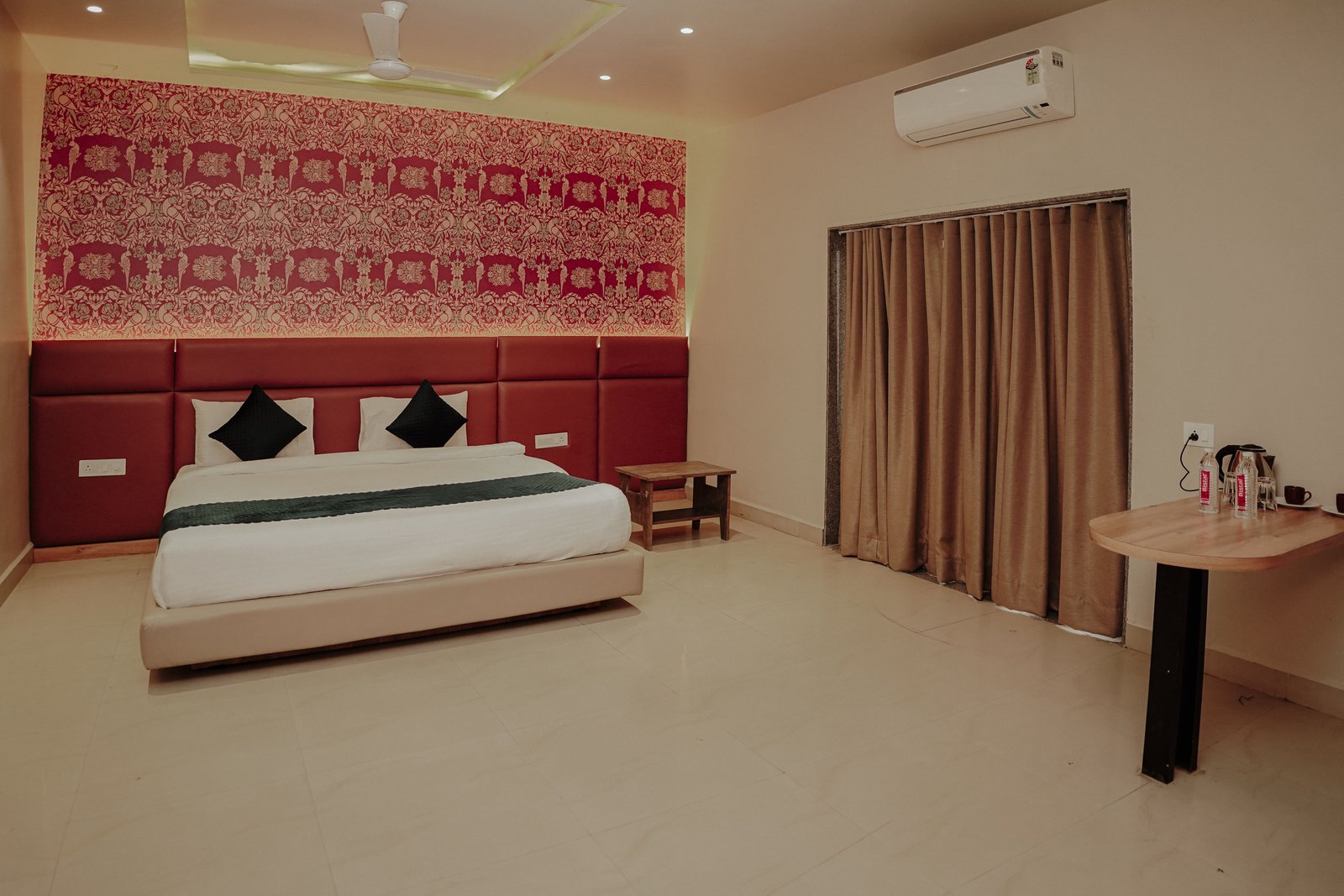 Superioir Suite 1